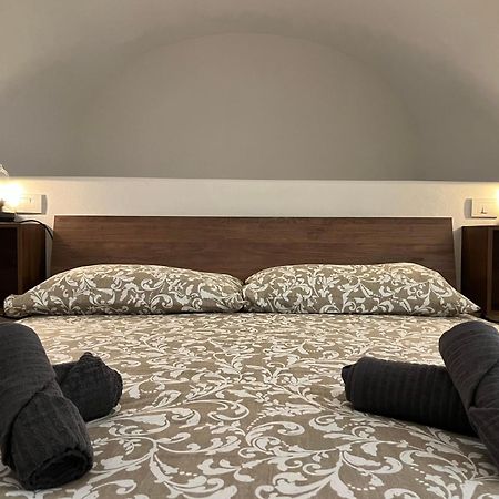Santo Stefano Loft Aparthotel โบโลญญา ภายนอก รูปภาพ