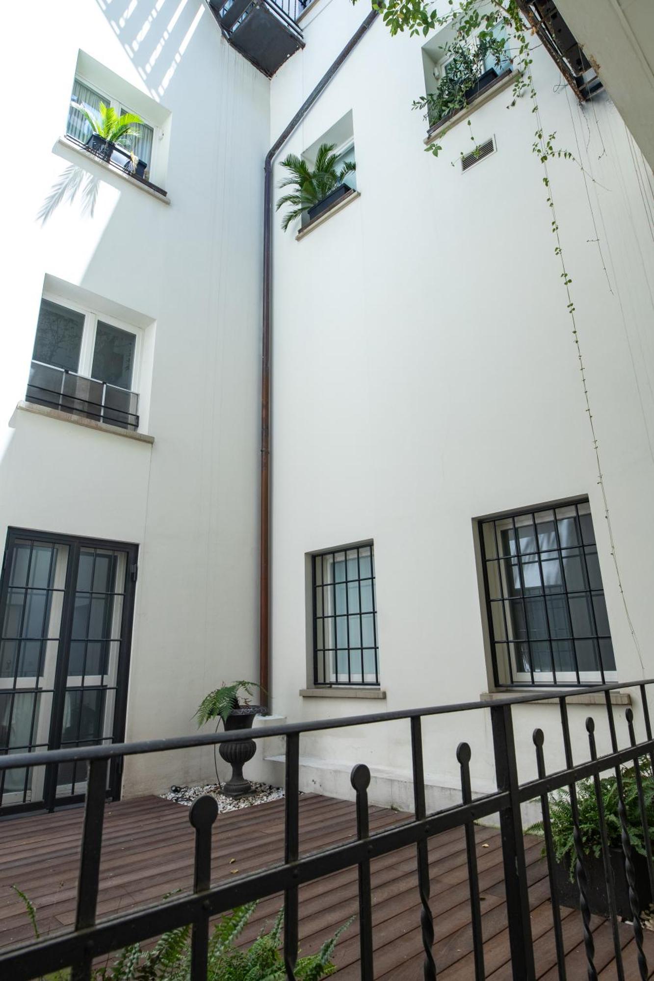 Santo Stefano Loft Aparthotel โบโลญญา ภายนอก รูปภาพ