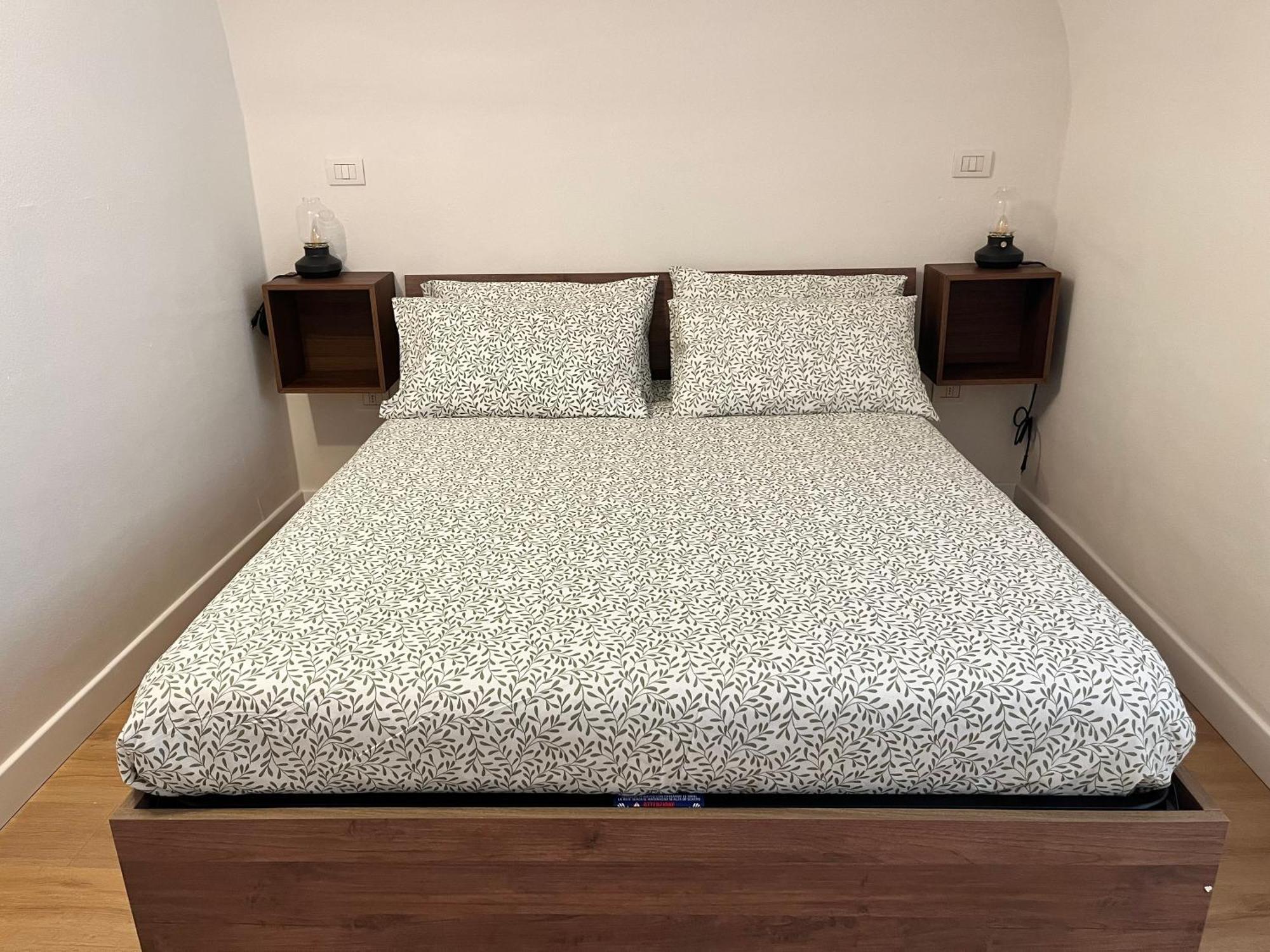 Santo Stefano Loft Aparthotel โบโลญญา ภายนอก รูปภาพ
