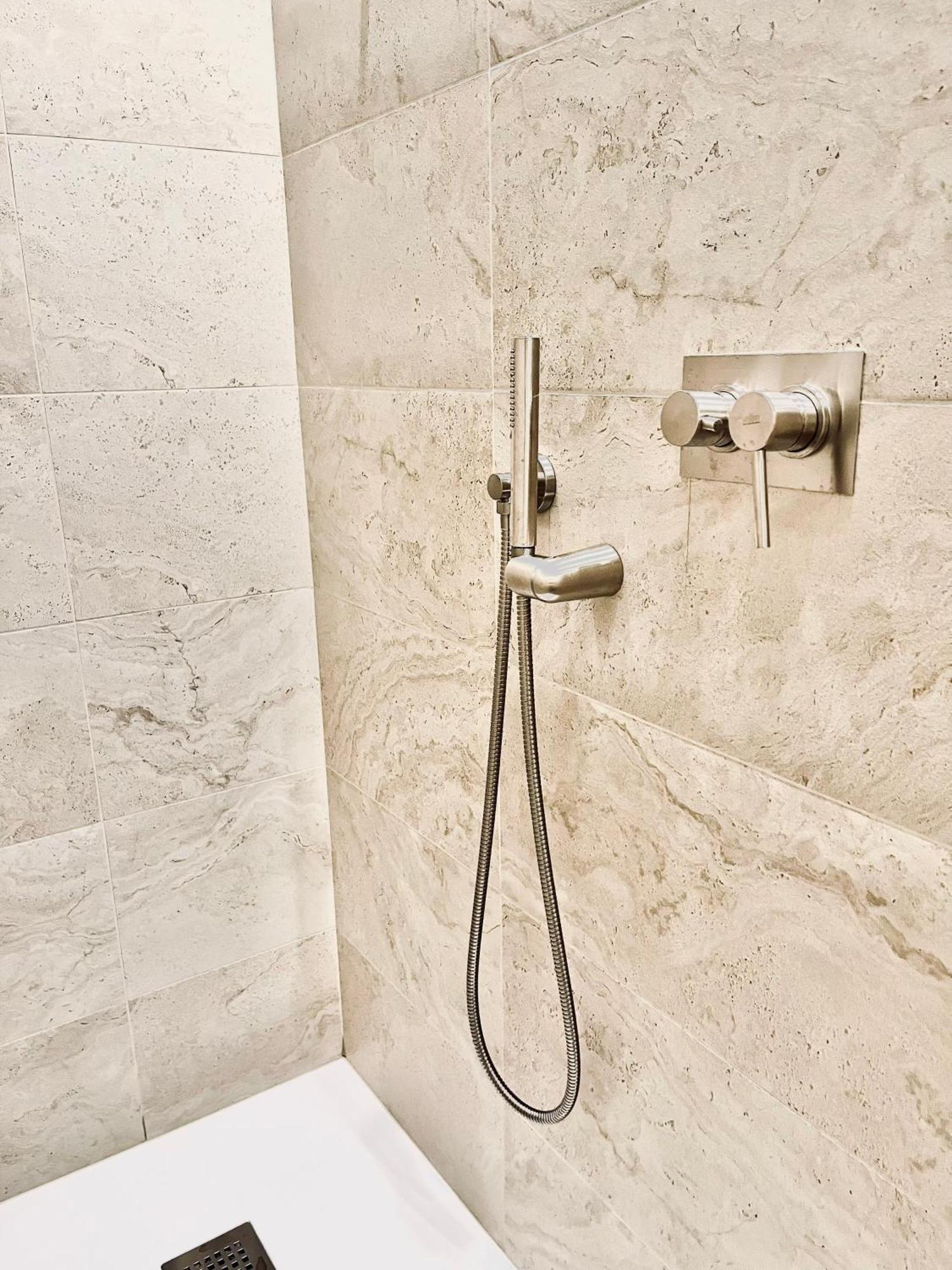 Santo Stefano Loft Aparthotel โบโลญญา ภายนอก รูปภาพ