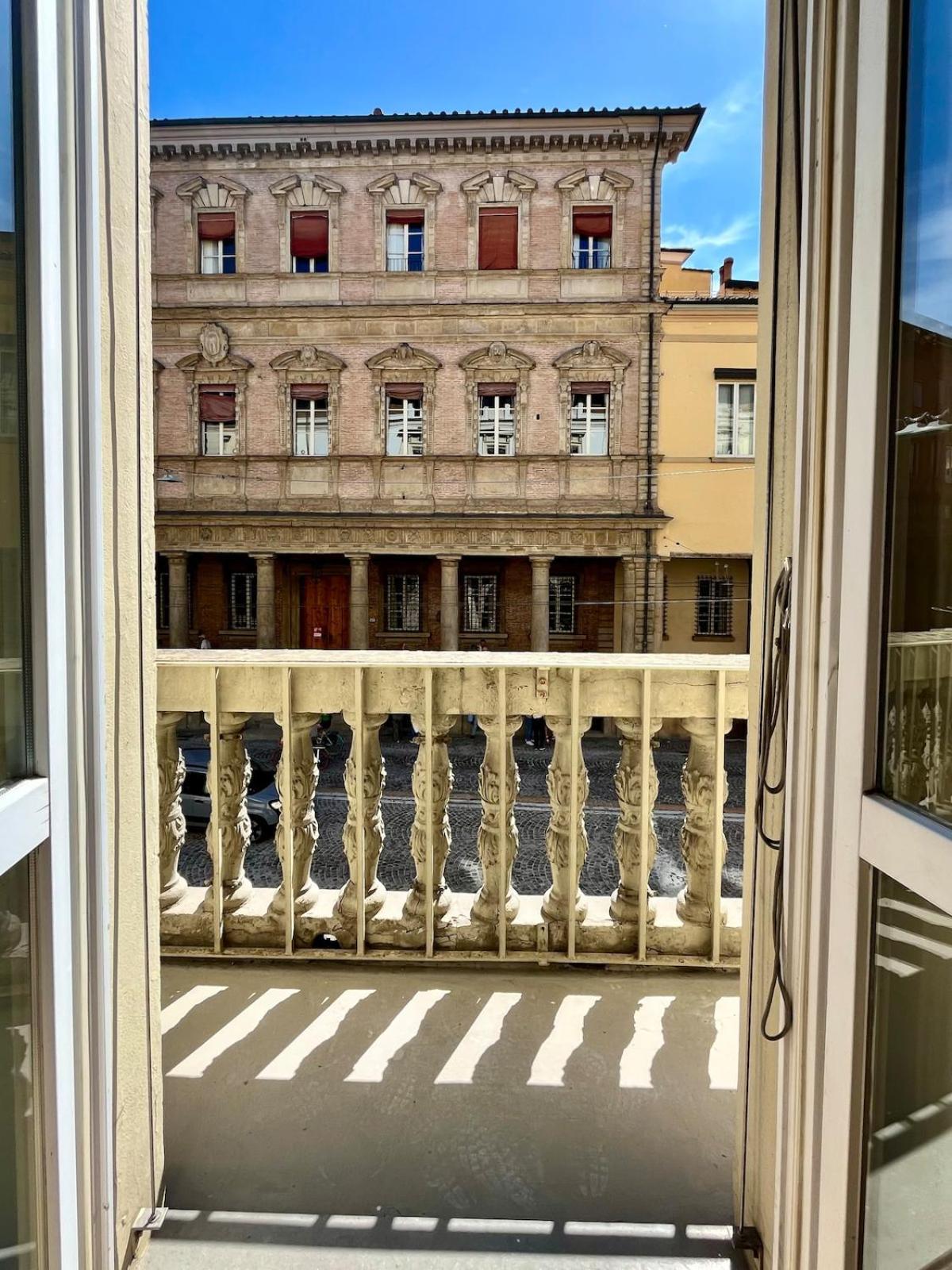 Santo Stefano Loft Aparthotel โบโลญญา ภายนอก รูปภาพ